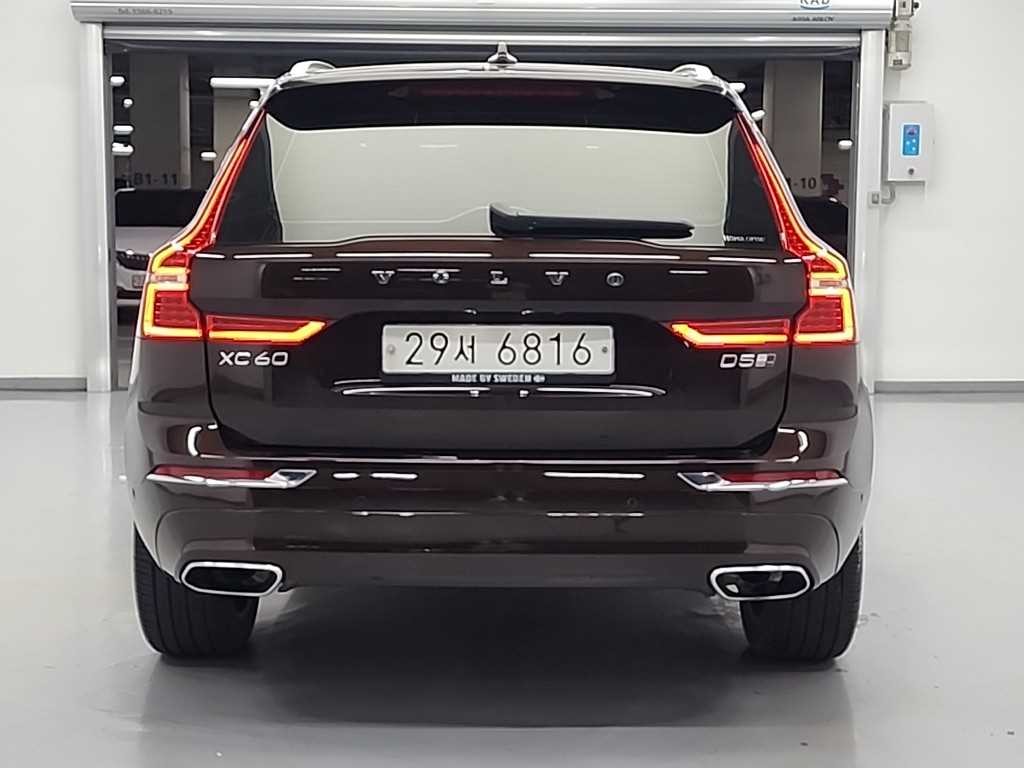 볼보 XC60 XC60(2세대) D5 AWD 인스크립션 이미지 3