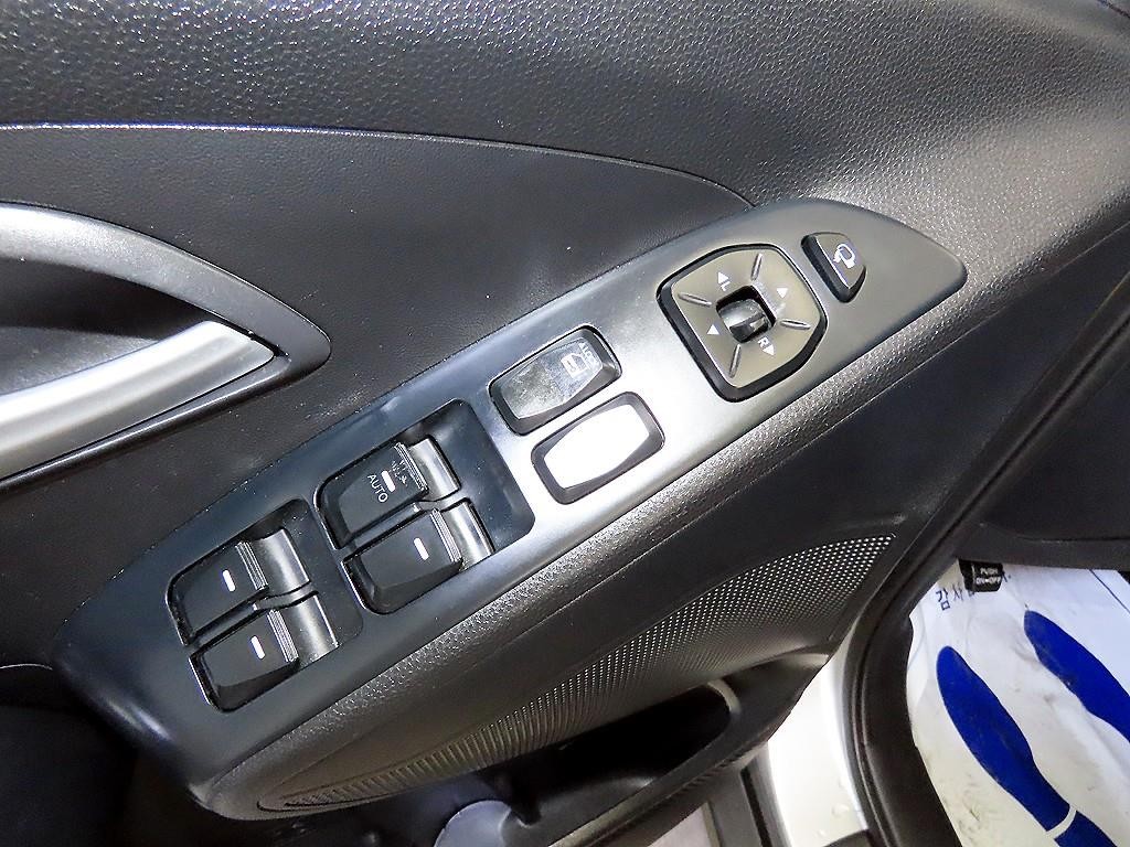 현대 투싼 뉴 투싼iX 디젤(E-VGT)4WD 스마트 스페셜 이미지 13