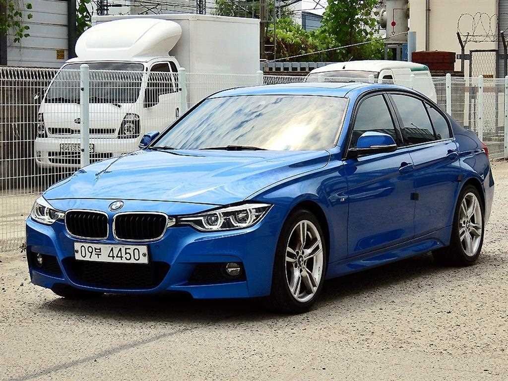 BMW 3시리즈 3시리즈 (F30) 330i M 스포츠 이미지 2