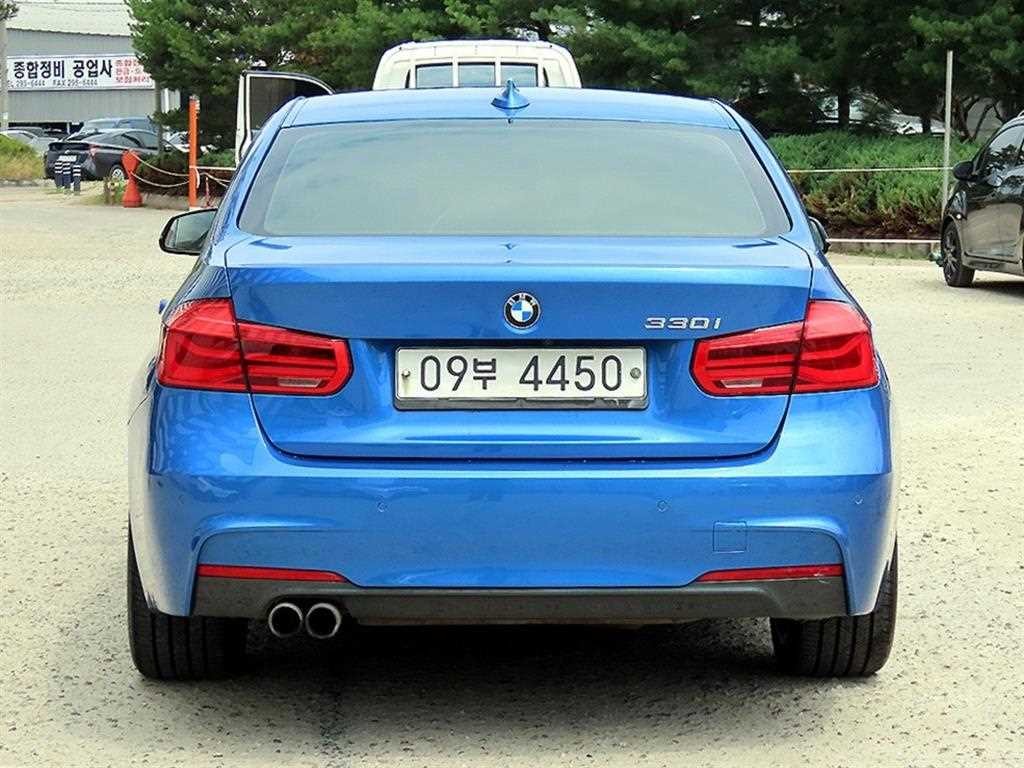 BMW 3시리즈 3시리즈 (F30) 330i M 스포츠 이미지 4
