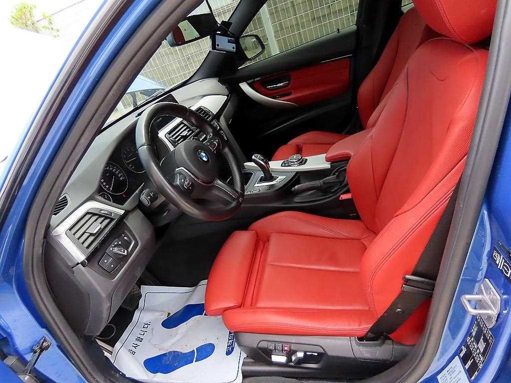 BMW 3시리즈 3시리즈 (F30) 330i M 스포츠 이미지 5