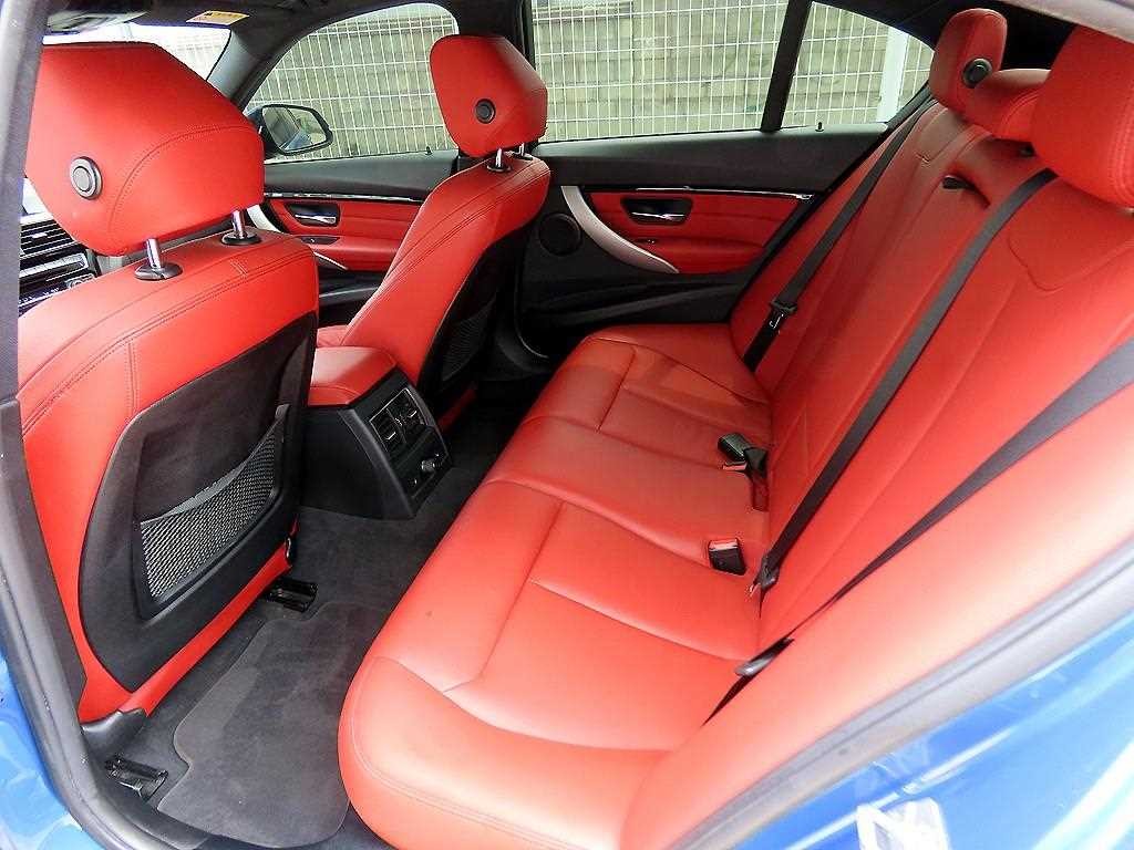 BMW 3시리즈 3시리즈 (F30) 330i M 스포츠 이미지 6