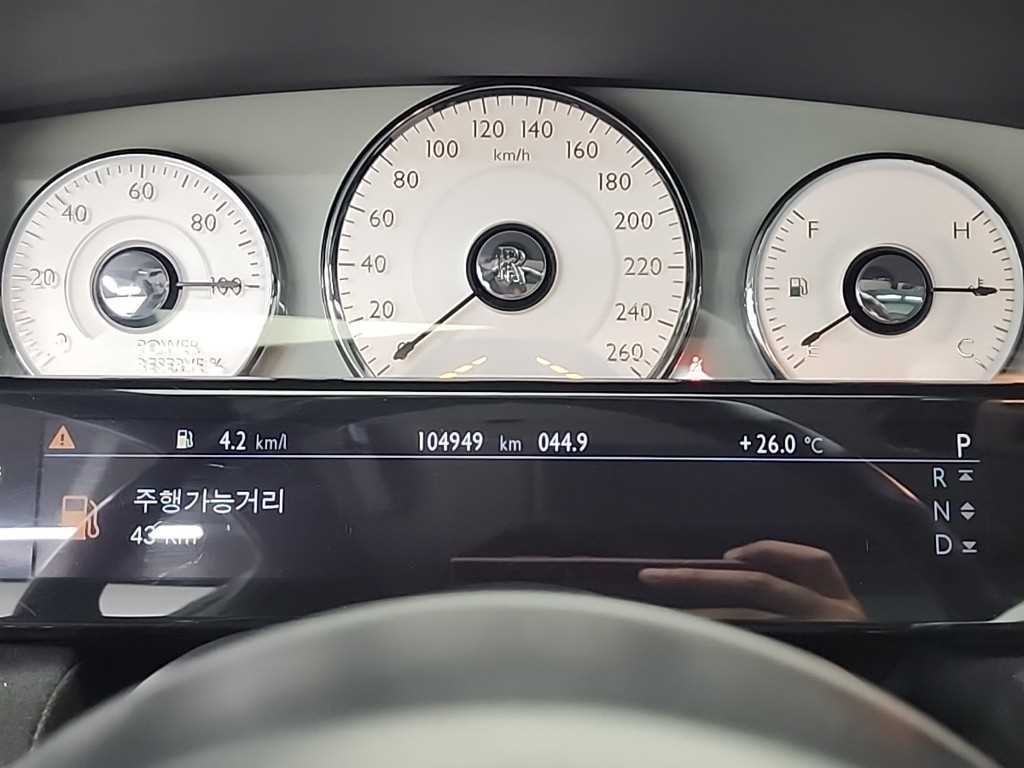 롤스로이스 고스트 6.6 V12 EWB 이미지 6