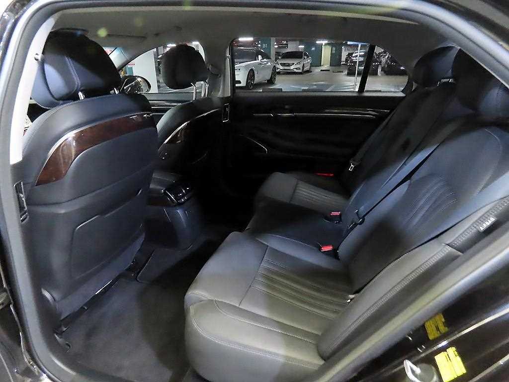 제네시스 EQ900 3.8 GDI AWD 프리미엄 럭셔리 이미지 7