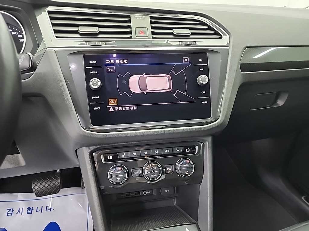 폭스바겐 티구안 티구안(2세대) 2.0 TDI 이미지 10