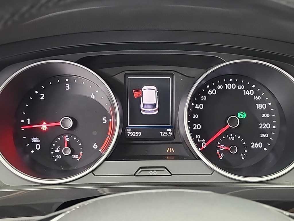 폭스바겐 티구안 티구안(2세대) 2.0 TDI 이미지 6