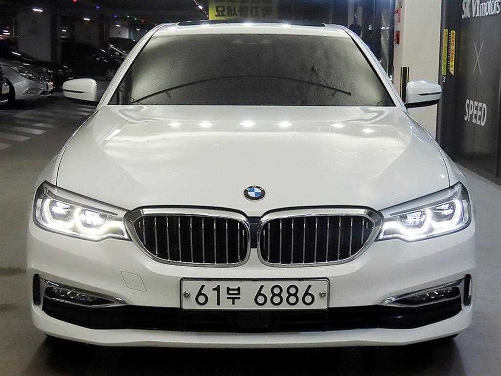 BMW 5시리즈 5시리즈 (G30) 520d 럭셔리 스페셜 에디션 이미지 2