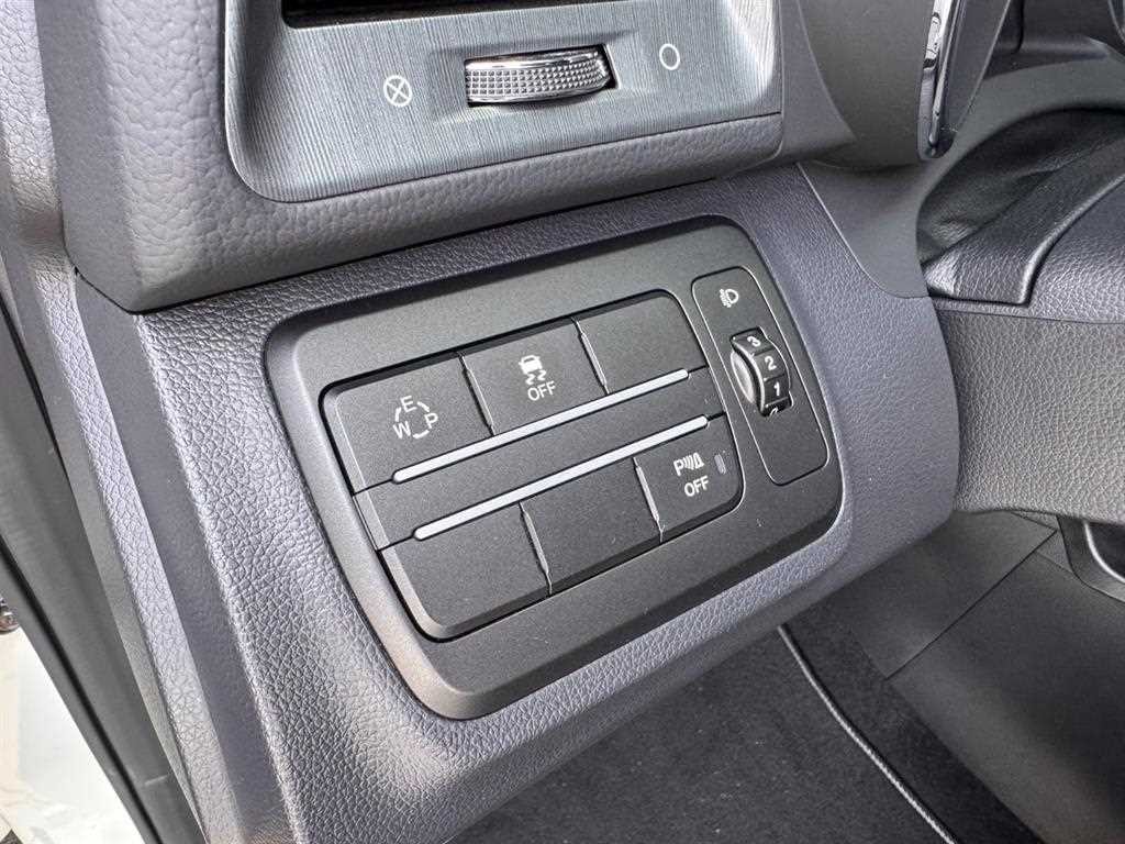 KG모빌리티(쌍용) 티볼리 티볼리 아머 2WD 가솔린 LX 이미지 15