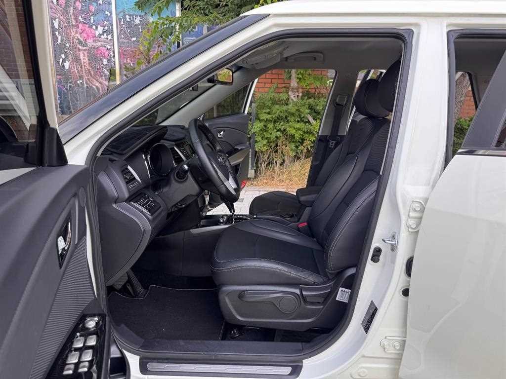 KG모빌리티(쌍용) 티볼리 티볼리 아머 2WD 가솔린 LX 이미지 8