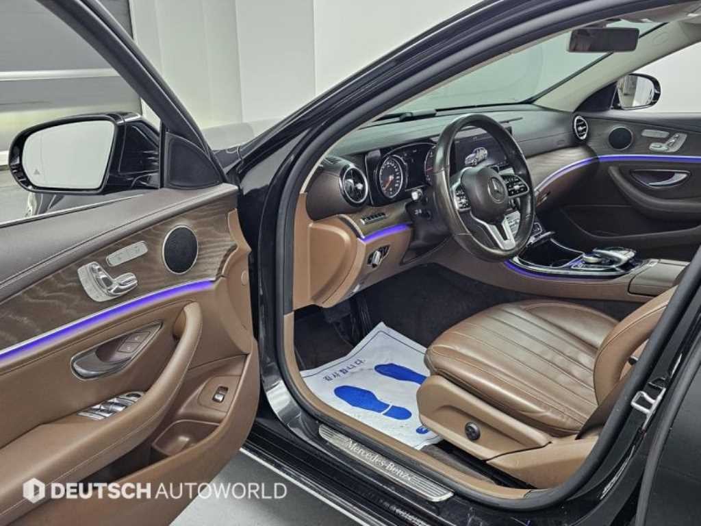 벤츠 E 클래스 E-클래스 W213 E220d 4MATIC 익스클루시브 이미지 11