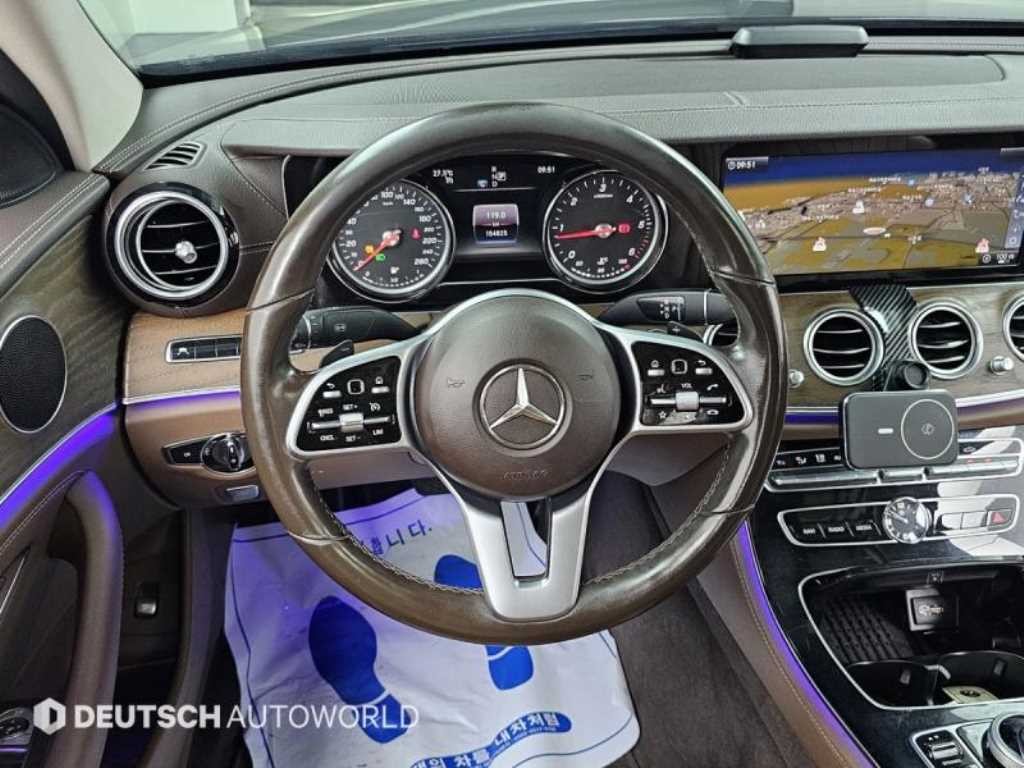 벤츠 E 클래스 E-클래스 W213 E220d 4MATIC 익스클루시브 이미지 13