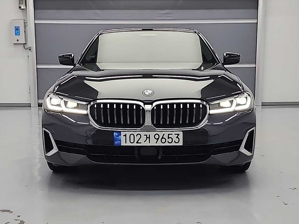 BMW 5시리즈 5시리즈 (G30) 530i xDrive 럭셔리 이미지 2