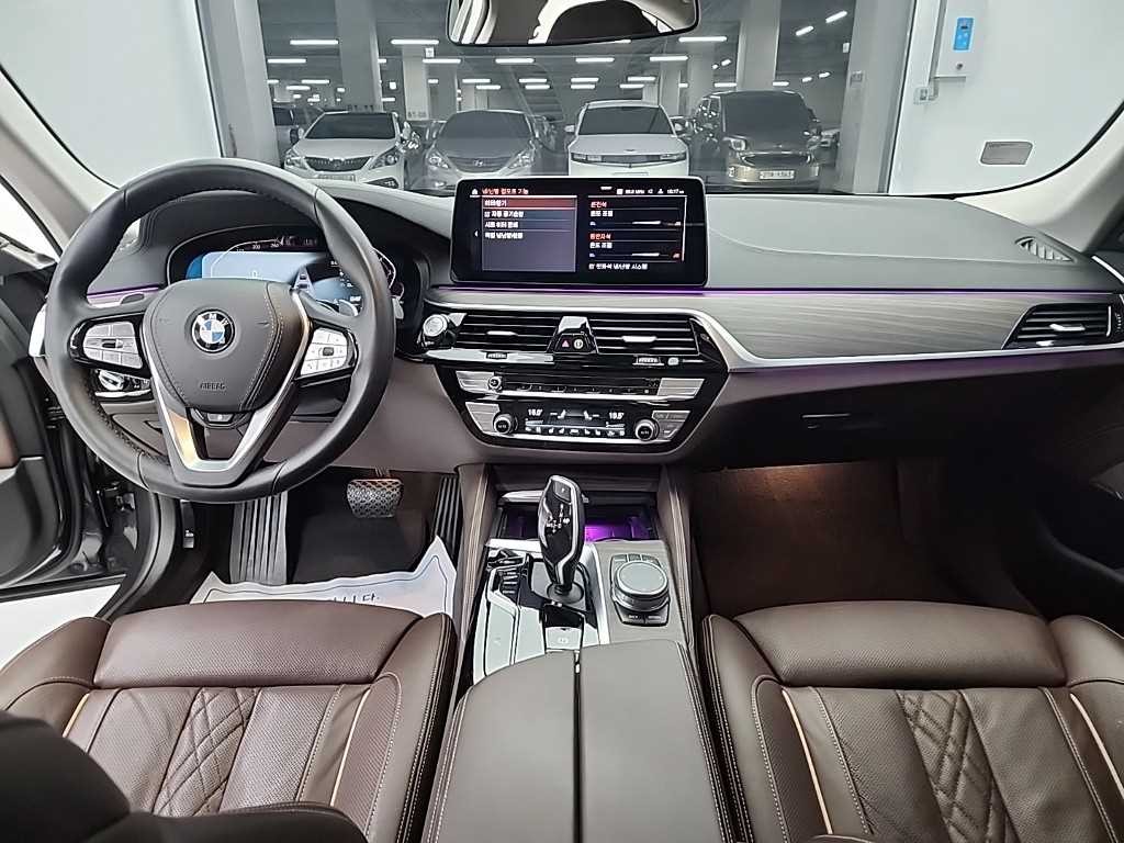 BMW 5시리즈 5시리즈 (G30) 530i xDrive 럭셔리 이미지 7