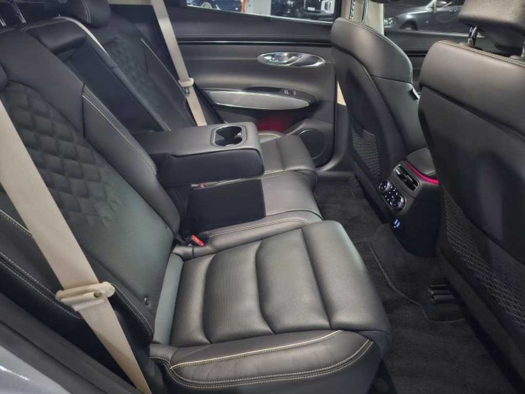 제네시스 GV70 일렉트리파이드 GV70 e-AWD 이미지 14