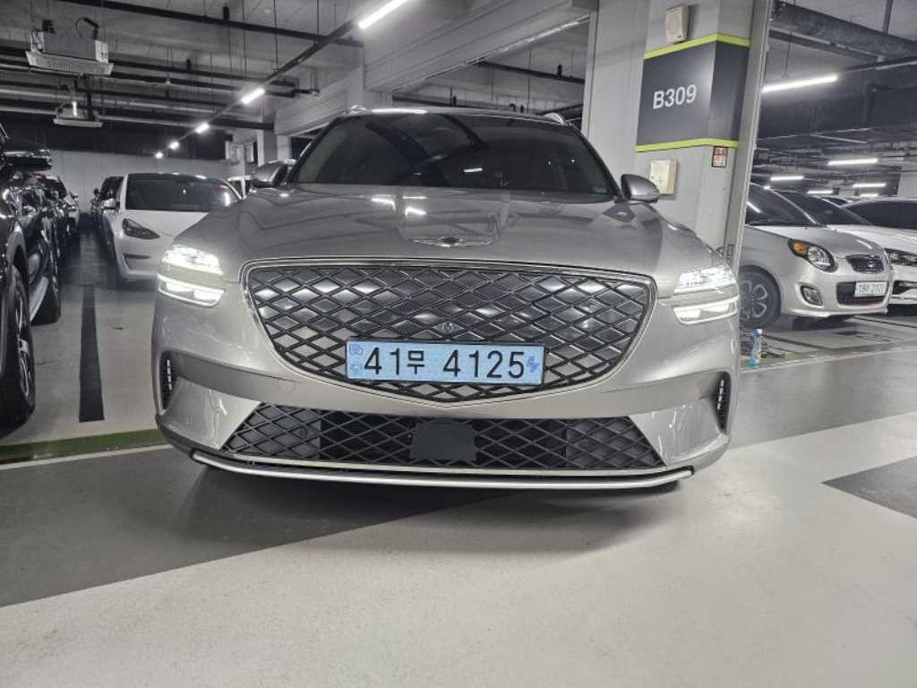제네시스 GV70 일렉트리파이드 GV70 e-AWD 이미지 2