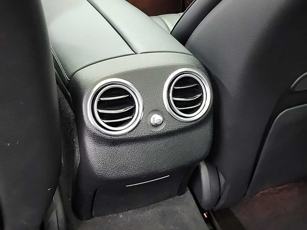 벤츠 E 클래스 E-클래스 W213 E300e 4MATIC 익스클루시브 이미지 13