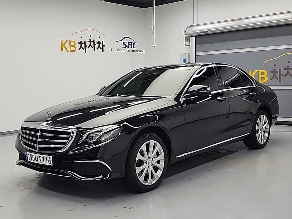 벤츠 E 클래스 E-클래스 W213 E300e 4MATIC 익스클루시브 이미지 2
