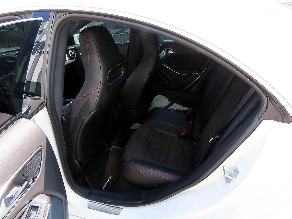 벤츠 CLA 클래스 CLA클래스 CLA 220 AMG LINE 이미지 6