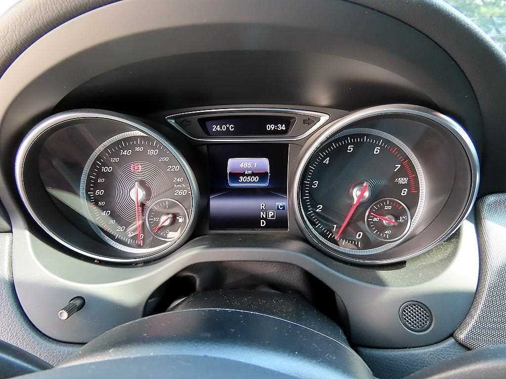 벤츠 CLA 클래스 CLA클래스 CLA 220 AMG LINE 이미지 9