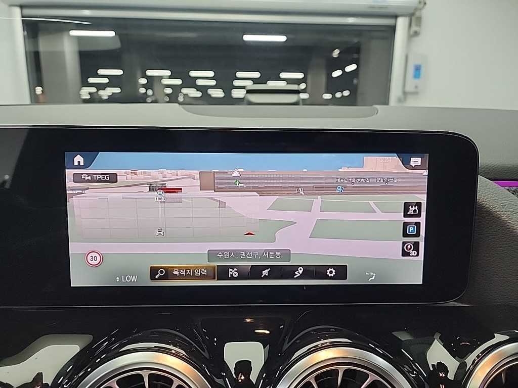 벤츠 GLA 클래스 GLA클래스 H247 GLA45 AMG 4MATIC + 이미지 15