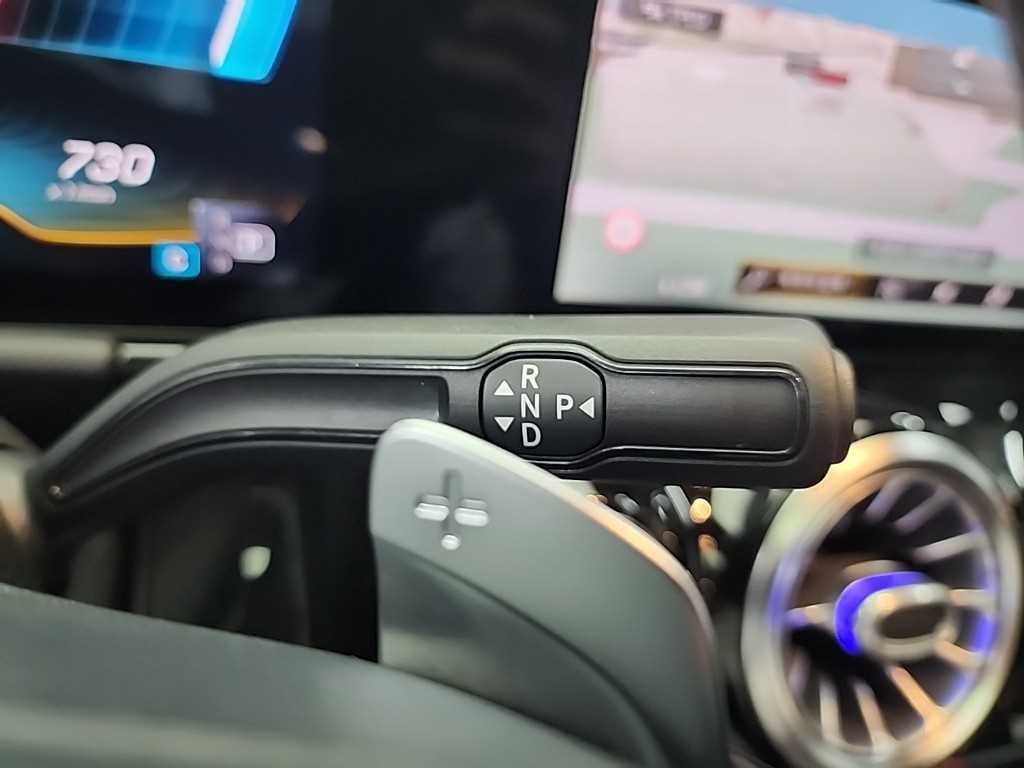 벤츠 GLA 클래스 GLA클래스 H247 GLA45 AMG 4MATIC + 이미지 9