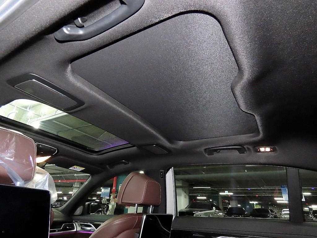 BMW 7시리즈 7시리즈 (G11) 740Li xDrive M SPORT 스포츠 이미지 15