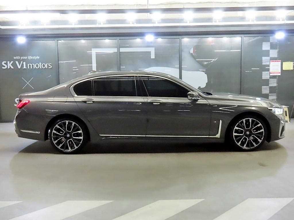 BMW 7시리즈 7시리즈 (G11) 740Li xDrive M SPORT 스포츠 이미지 3