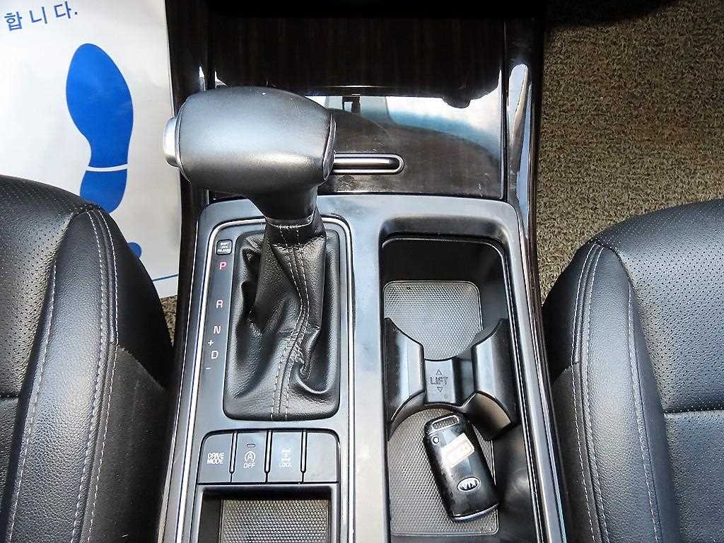 기아 쏘렌토 더 뉴 쏘렌토 디젤 2.0 4WD 프레스티지 이미지 10
