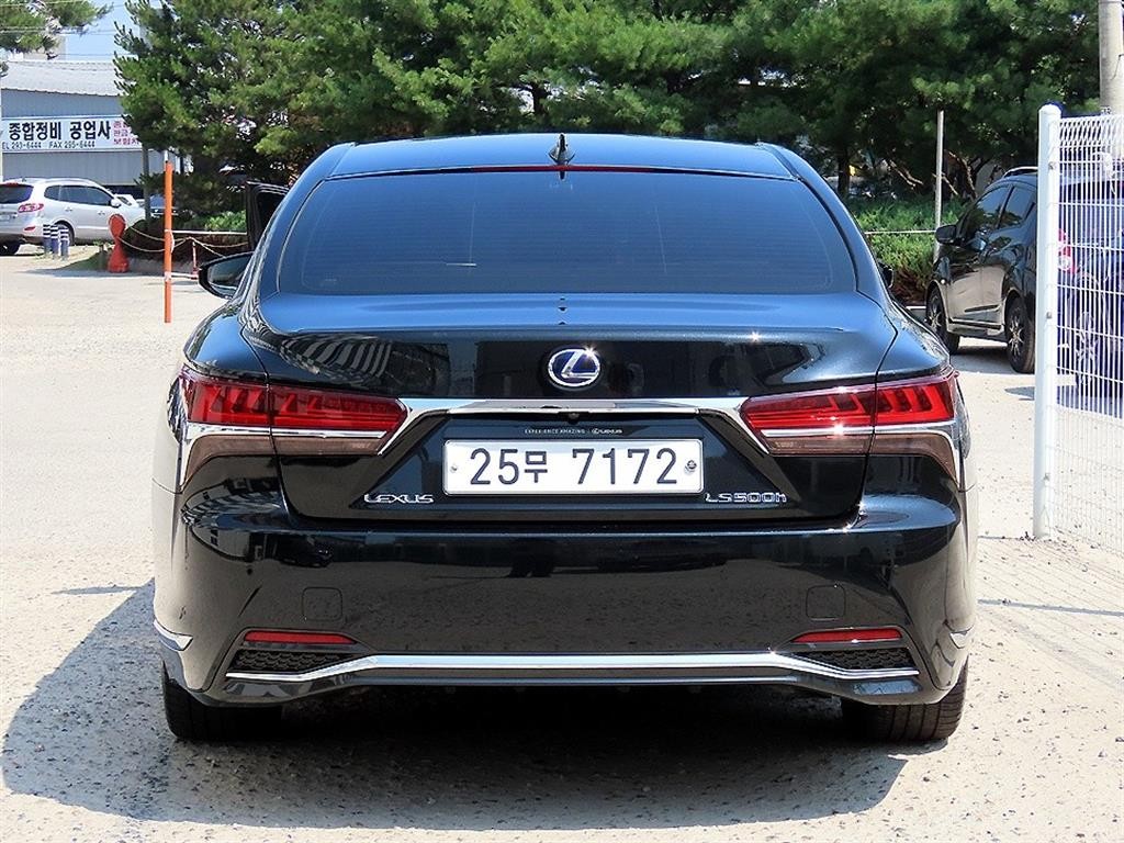 렉서스 LS LS500h 3.5 럭셔리 이미지 4