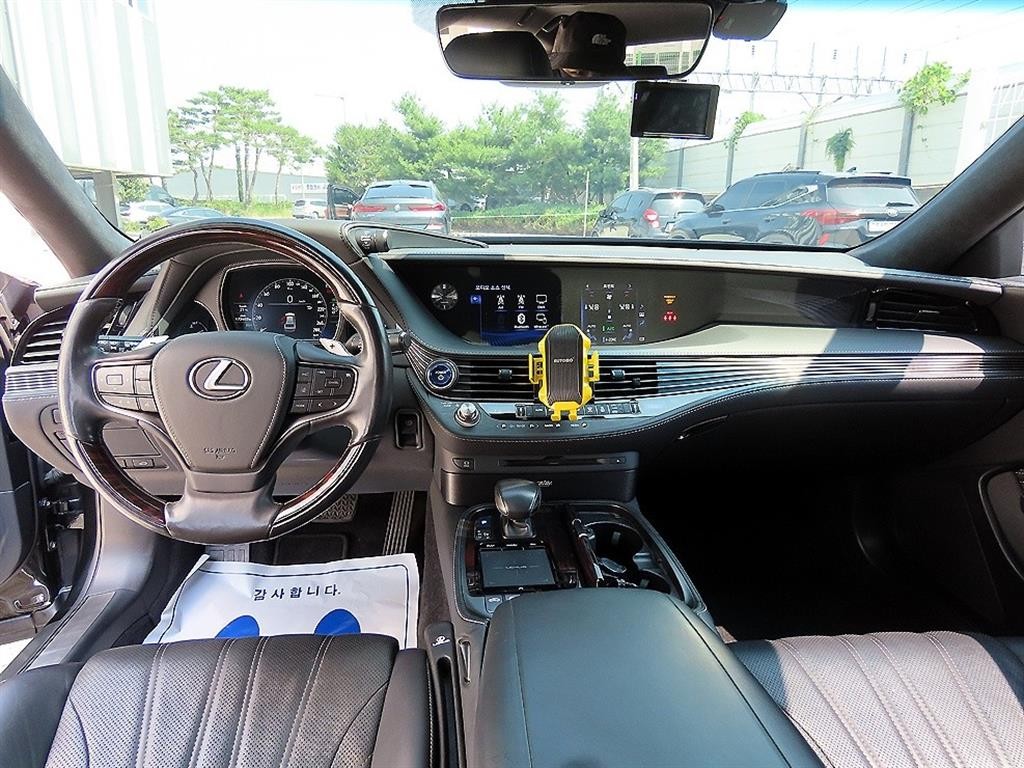 렉서스 LS LS500h 3.5 럭셔리 이미지 7