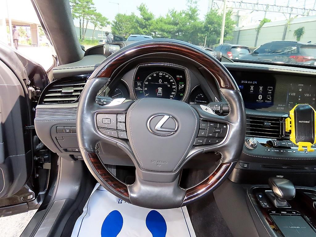 렉서스 LS LS500h 3.5 럭셔리 이미지 8