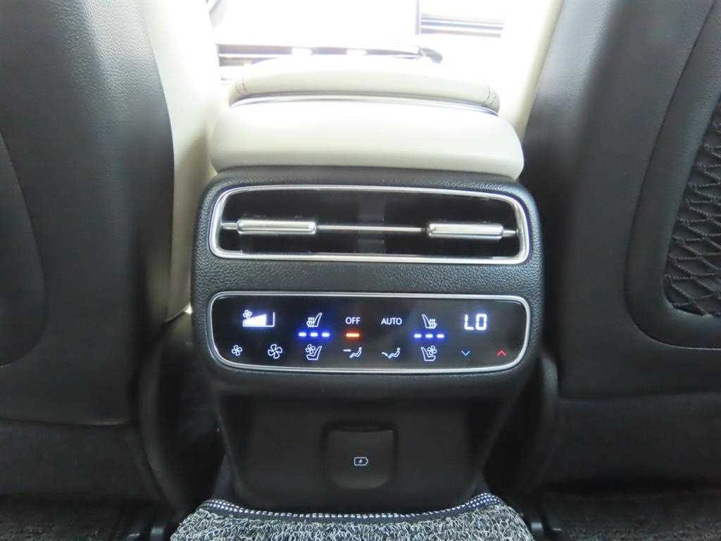 제네시스 GV70 2.5T 가솔린 AWD 기본형 이미지 9