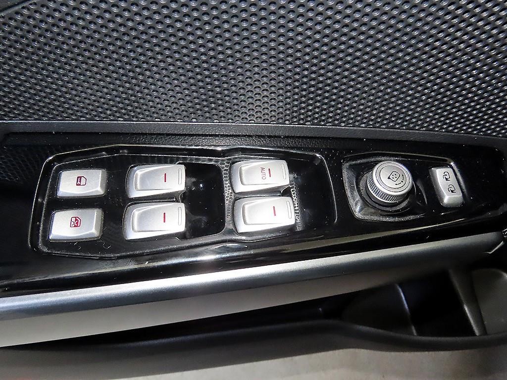 KG모빌리티(쌍용) 티볼리 티볼리 아머 2WD 가솔린 VX 이미지 13