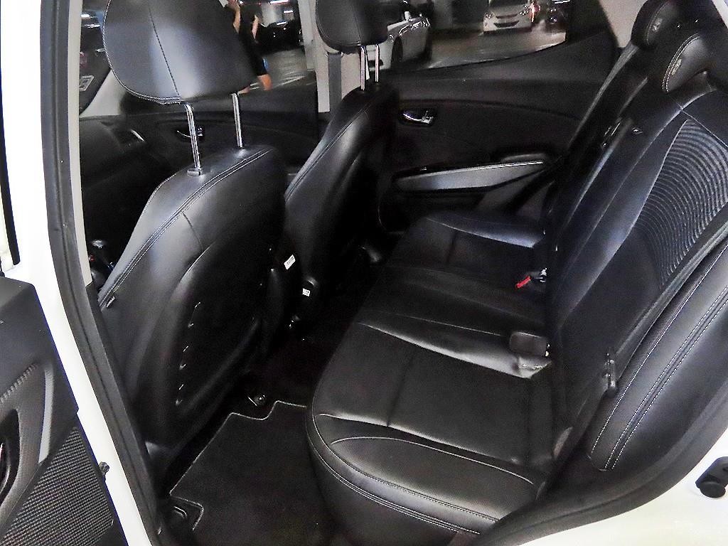 KG모빌리티(쌍용) 티볼리 티볼리 아머 2WD 가솔린 VX 이미지 7