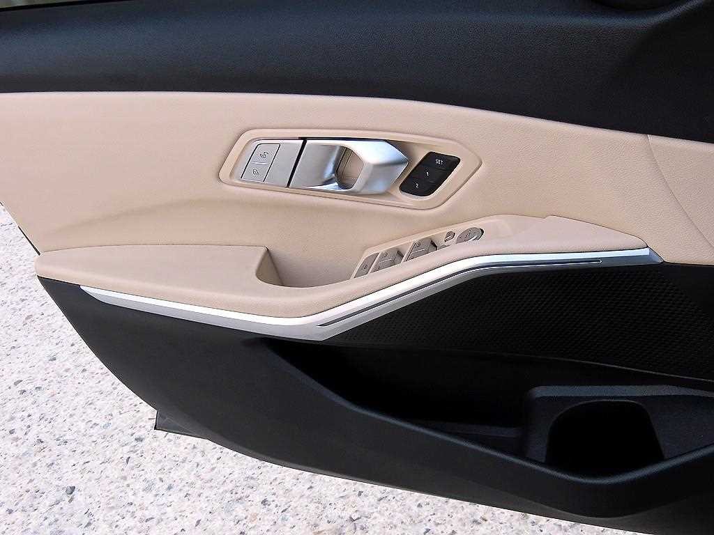 BMW 3시리즈 3시리즈 (G20) 320i M 스포츠 이미지 11