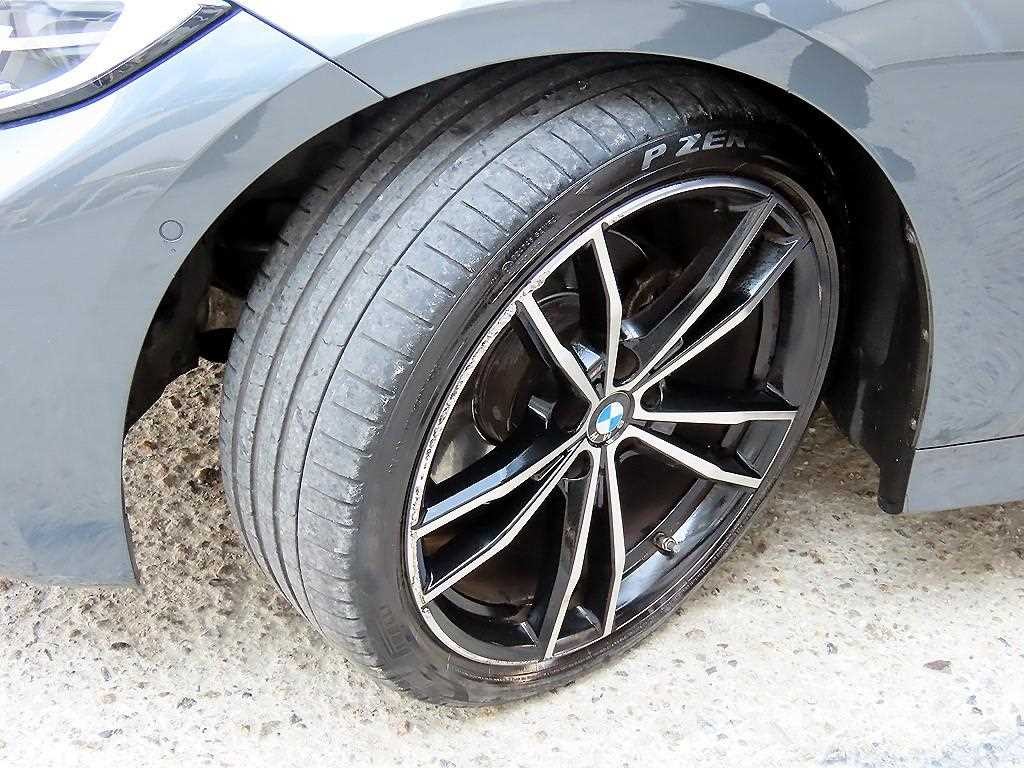 BMW 3시리즈 3시리즈 (G20) 320i M 스포츠 이미지 20