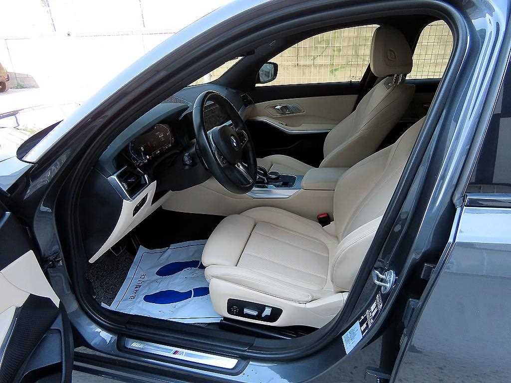 BMW 3시리즈 3시리즈 (G20) 320i M 스포츠 이미지 5