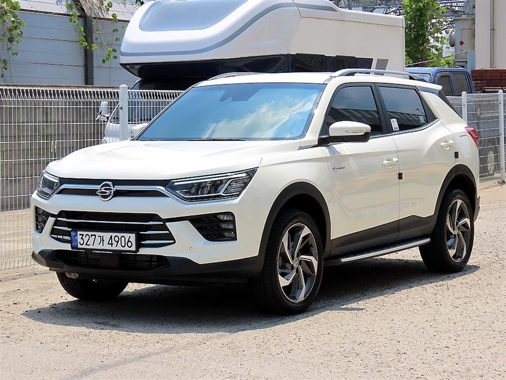 KG모빌리티(쌍용) 코란도 뷰티풀코란도 4WD 가솔린 1.5 C7 이미지 2