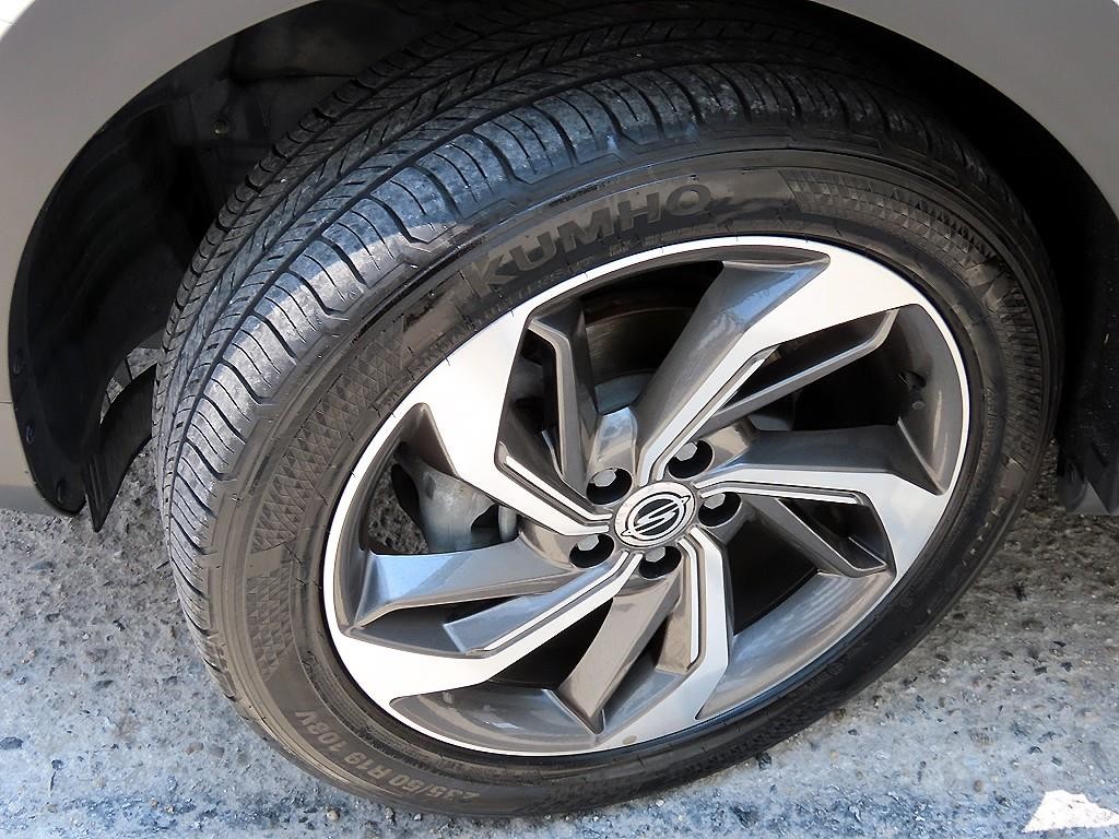 KG모빌리티(쌍용) 코란도 뷰티풀코란도 4WD 가솔린 1.5 C7 이미지 20