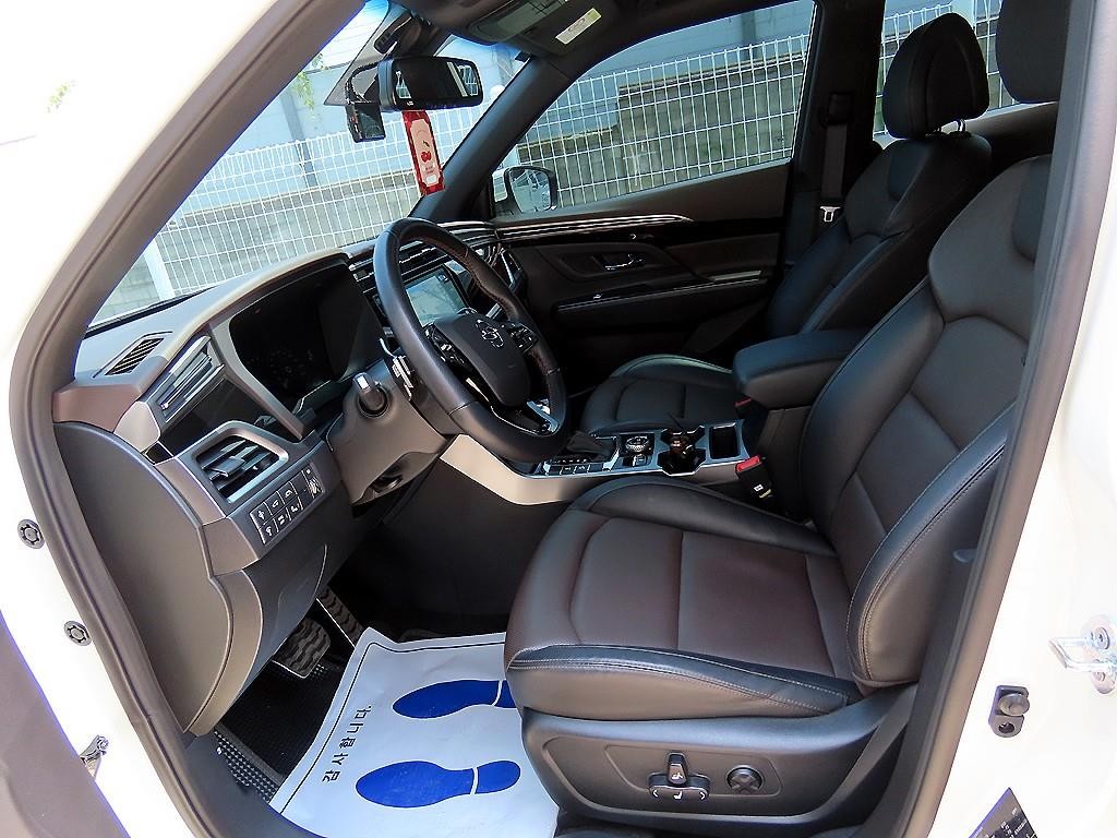 KG모빌리티(쌍용) 코란도 뷰티풀코란도 4WD 가솔린 1.5 C7 이미지 5