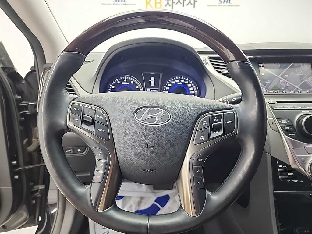 현대 그랜저 그랜저 HG HG300 PRIME 이미지 9