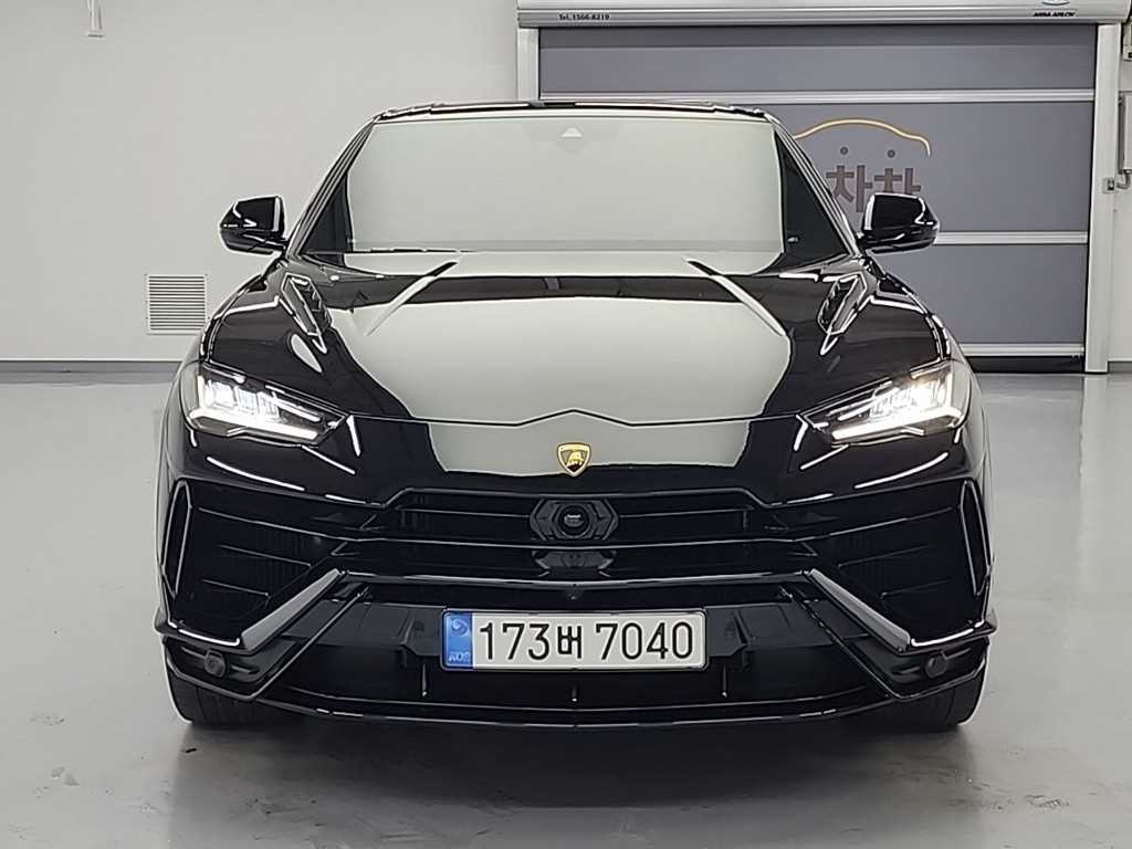 람보르기니 우루스 4.0 V8 S 이미지 1