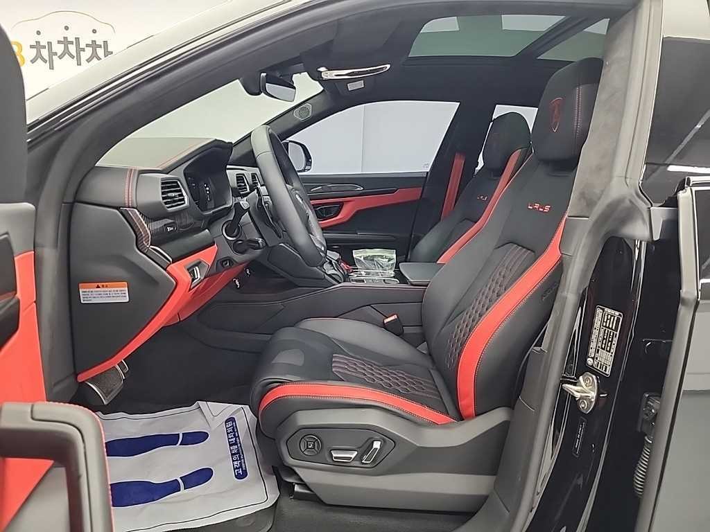람보르기니 우루스 4.0 V8 S 이미지 11