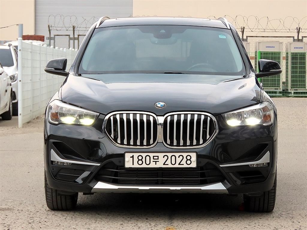 BMW X1 X1 (F48) xDrive 20i xLine 스페셜에디션 이미지 1