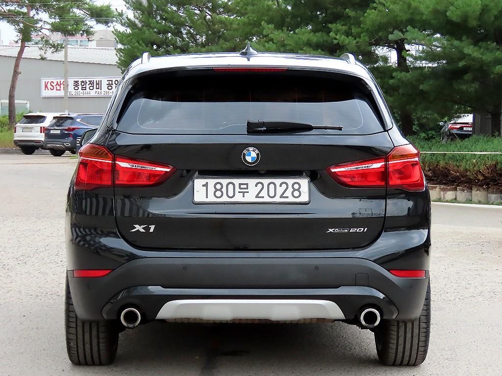 BMW X1 X1 (F48) xDrive 20i xLine 스페셜에디션 이미지 4