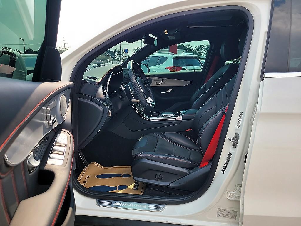 벤츠 GLC 클래스 GLC클래스 X253 AMG GLC 43 4MATIC 쿠페 이미지 6
