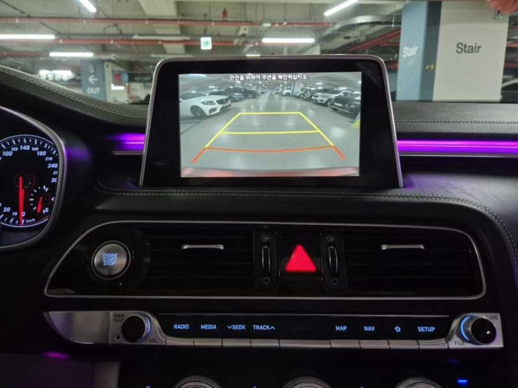 제네시스 G70 2.0T 스포츠 패키지 이미지 14