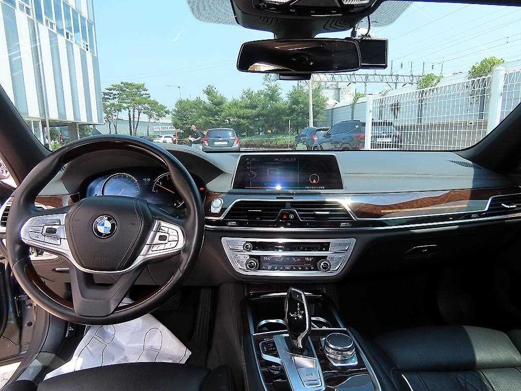 BMW 7시리즈 7시리즈 (G11) 730Ld xDrive 이미지 7