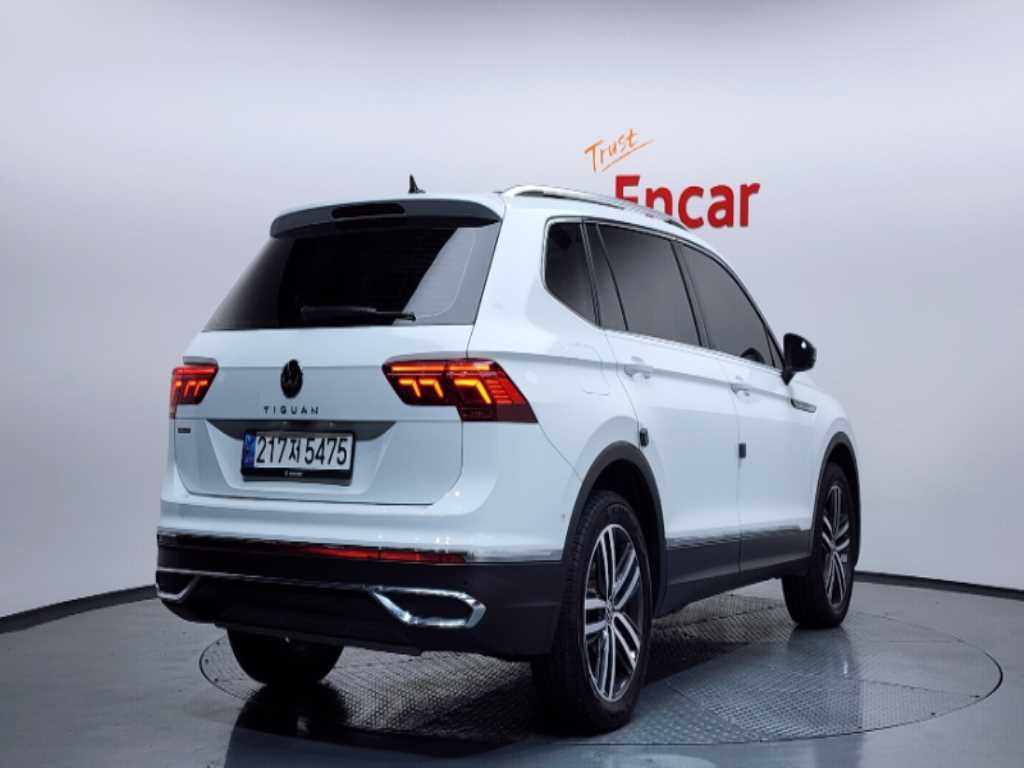 폭스바겐 티구안 티구안 올스페이스 2.0 TSI 프레스티지 이미지 2