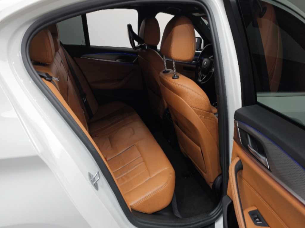 BMW 5시리즈 5시리즈 (G30) 530i M 스포츠 이미지 12